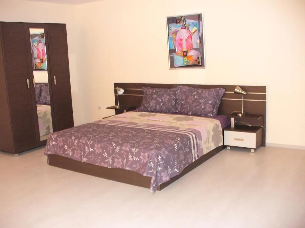 Rose Garden Omax Apartments Sunny Beach Hotel de apartamente