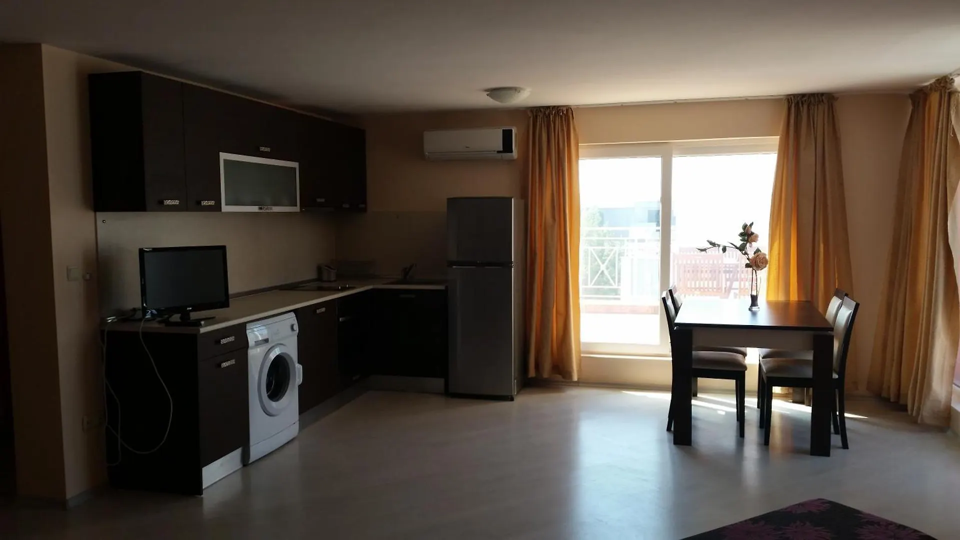 Rose Garden Omax Apartments Sunny Beach 3*,
