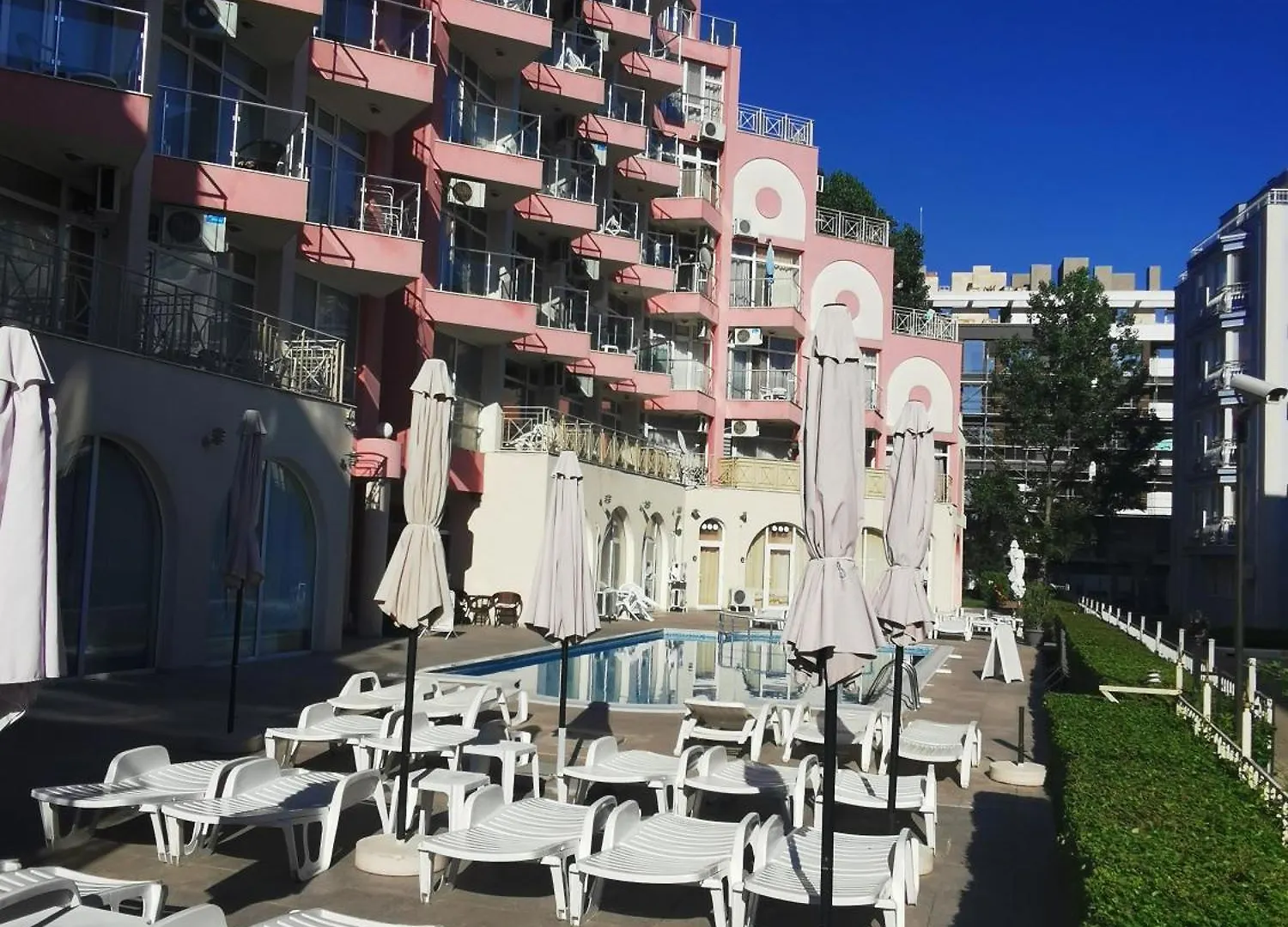 Rose Garden Omax Apartments Sunny Beach