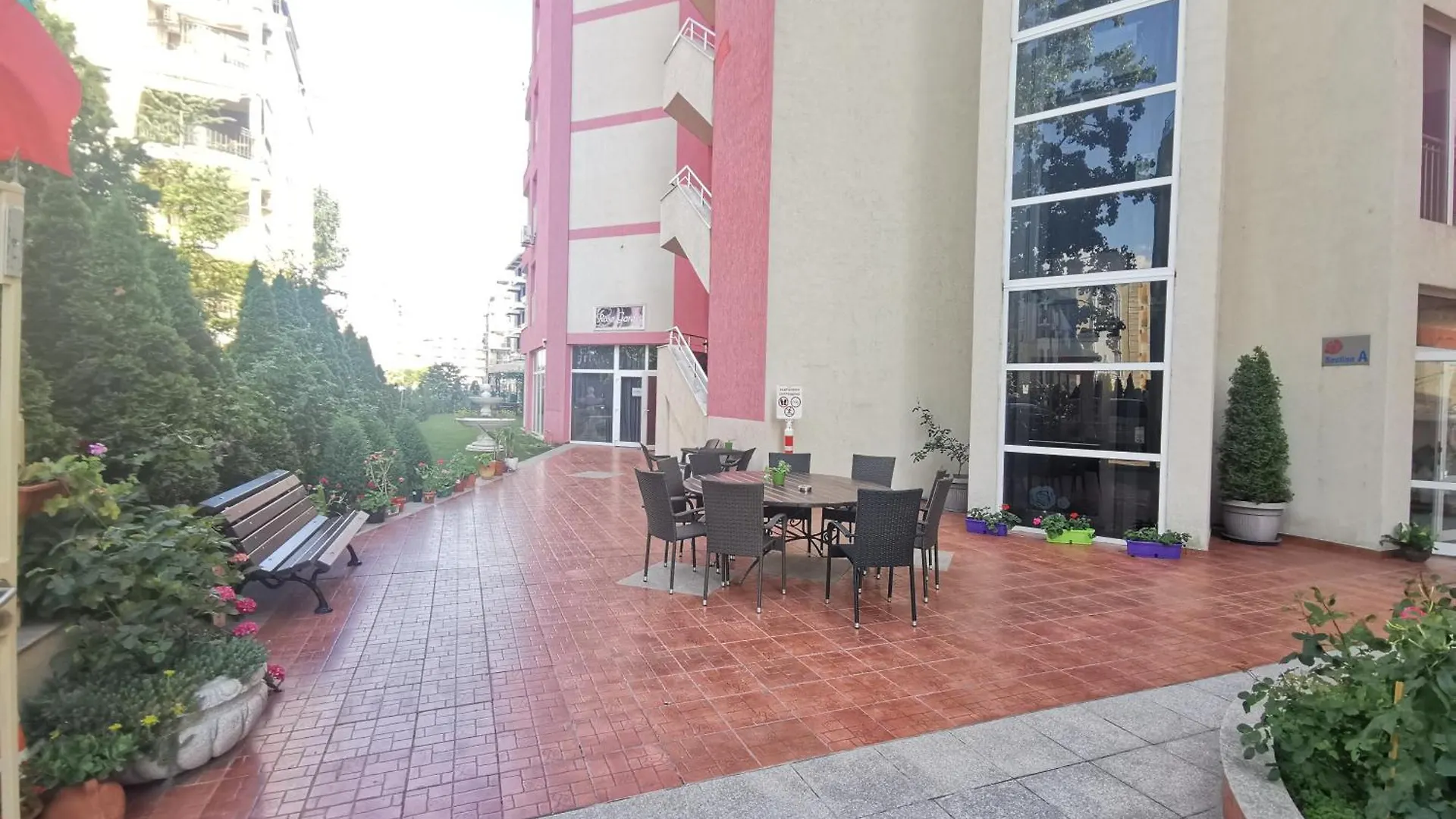 *** Hotel de apartamente Rose Garden Omax Apartments Sunny Beach Bulgaria