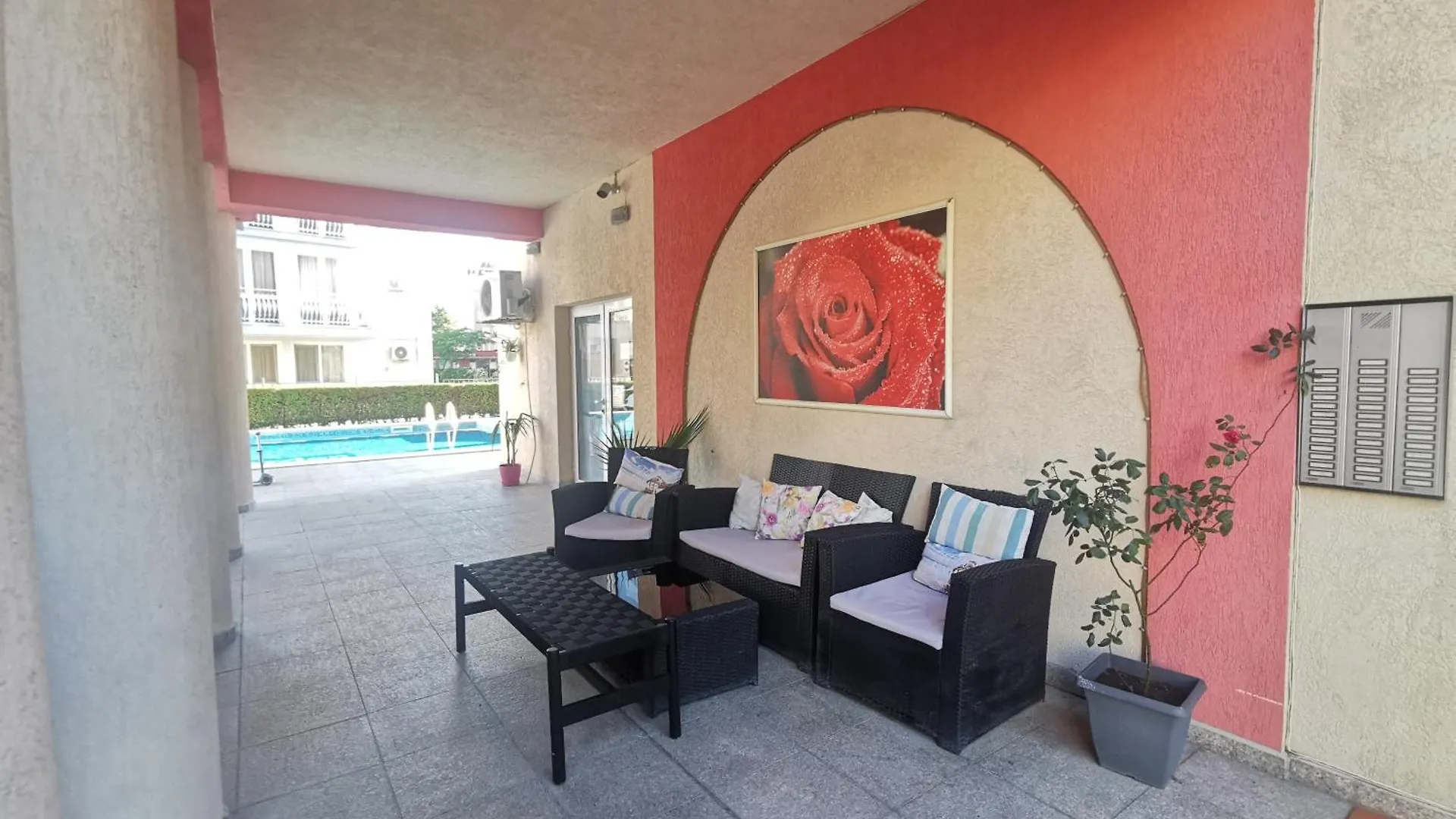Hotel de apartamente Rose Garden Omax Apartments Sunny Beach