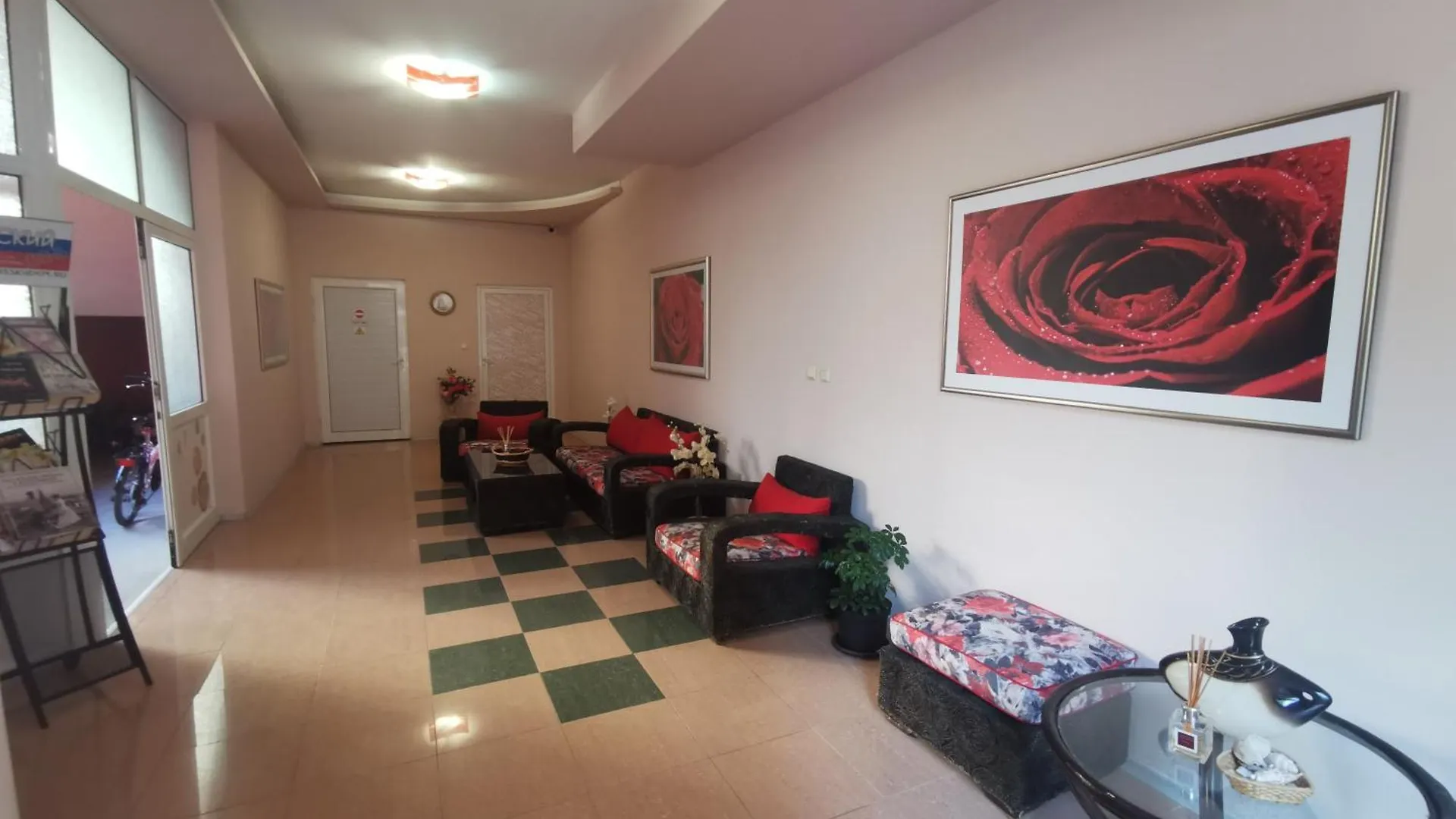 Rose Garden Omax Apartments Sunny Beach Hotel de apartamente