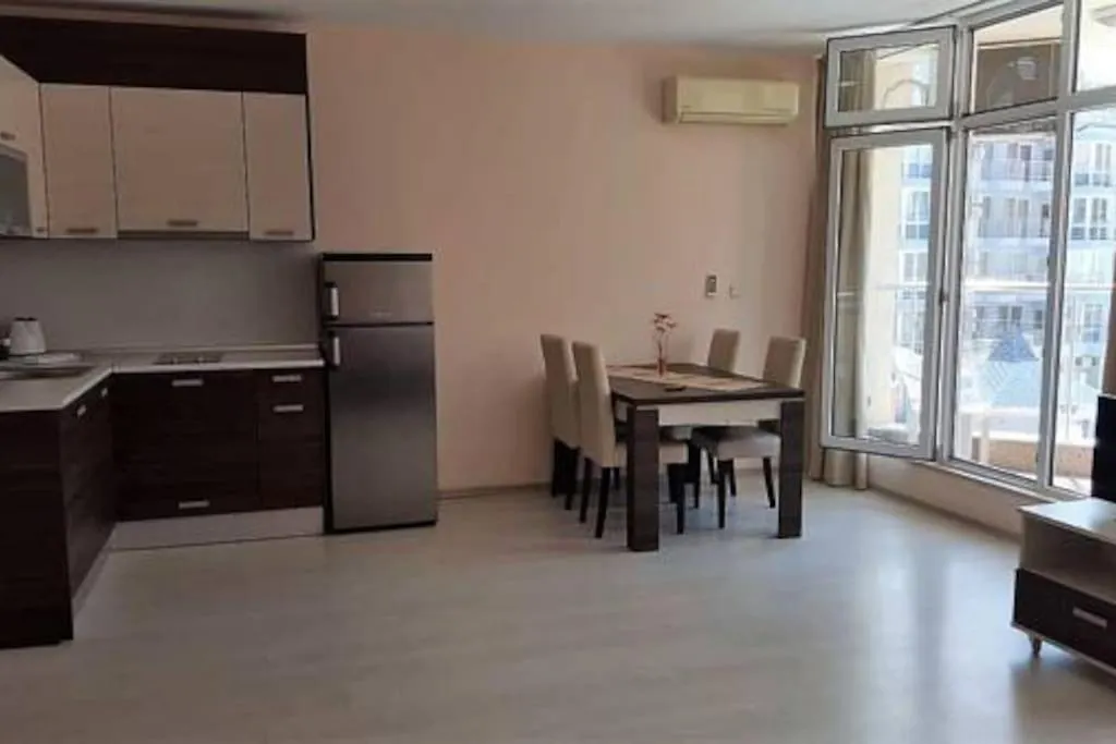Rose Garden Omax Apartments Sunny Beach Hotel de apartamente