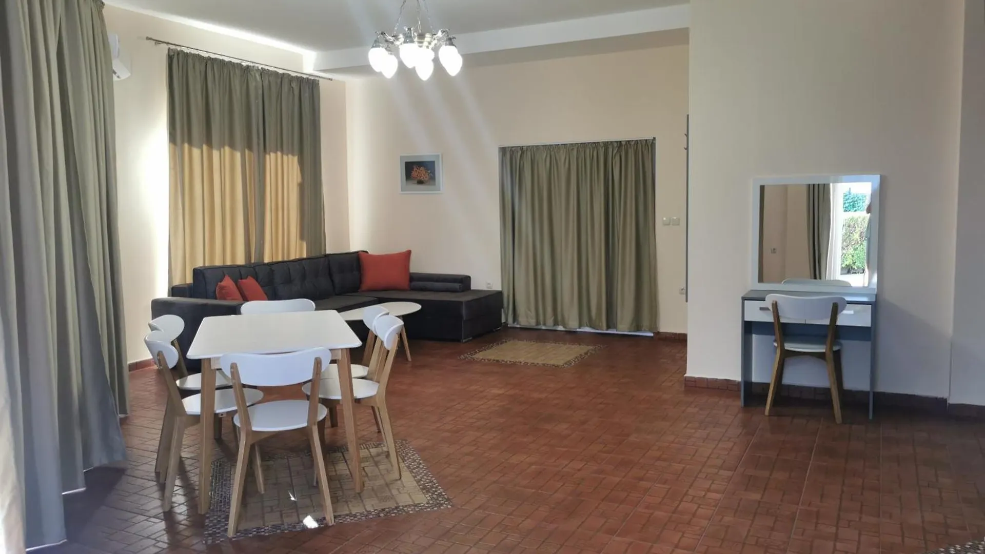 Rose Garden Omax Apartments Sunny Beach 3*,