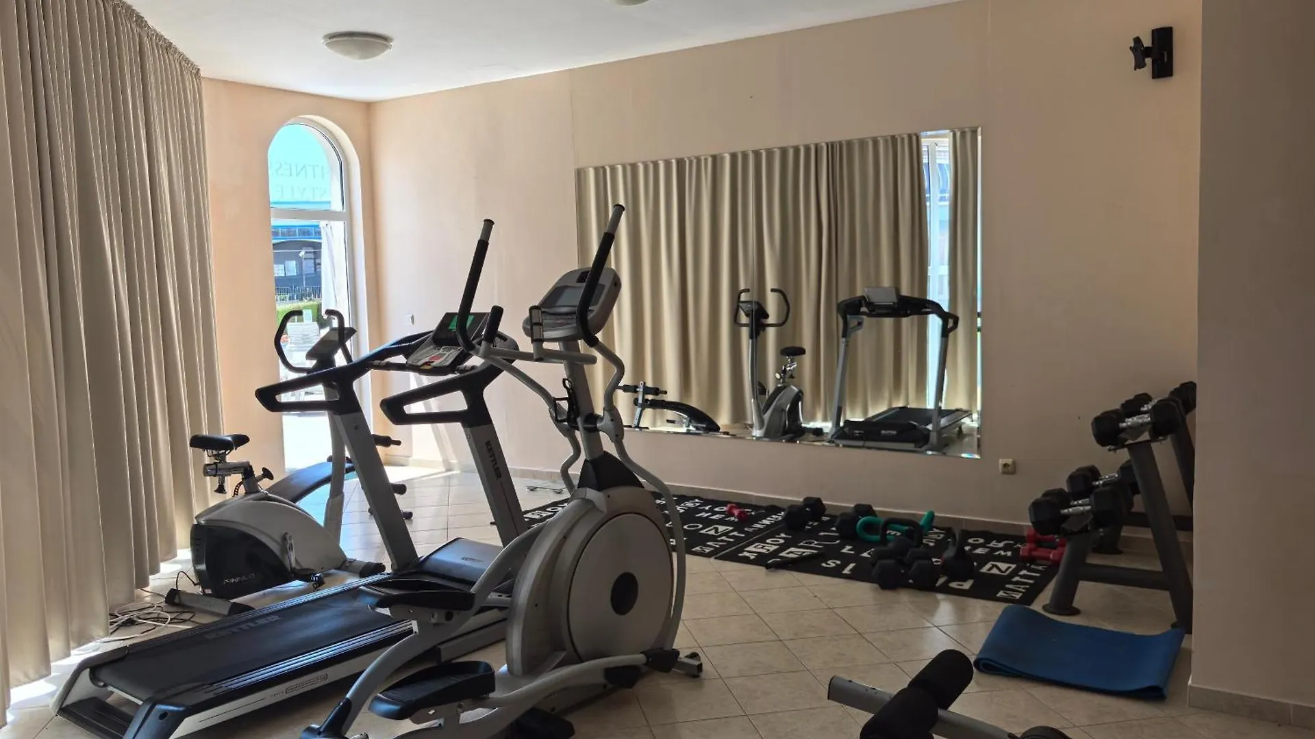Rose Garden Omax Apartments Sunny Beach