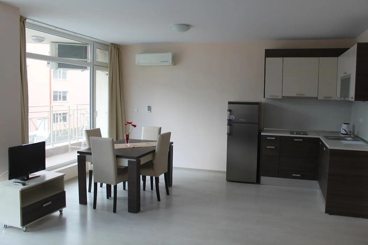 Hotel de apartamente Rose Garden Omax Apartments Sunny Beach