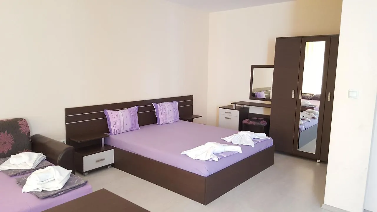 Rose Garden Omax Apartments Sunny Beach Hotel de apartamente