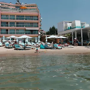 Hotel de apartamente Beachfront Smart Homes By Marty's