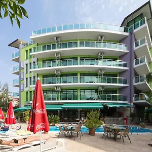 Hotel L&b, Slantschew brjag